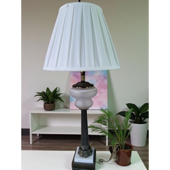 vintage 1950s cambridge lamp co. brass & marble base with brass neck & top table - Picture 8 of 16